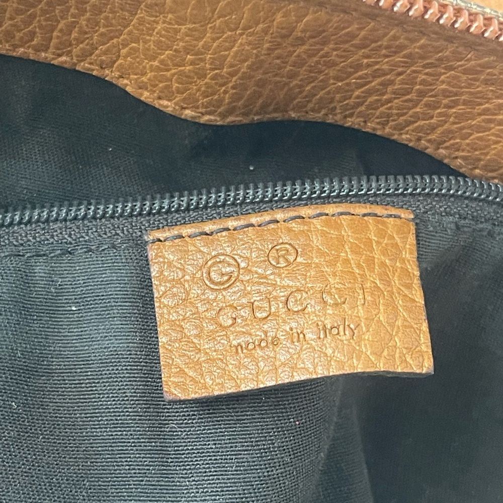 Gucci Leather GG Charm Tote Bag - Picture 8 of 16
